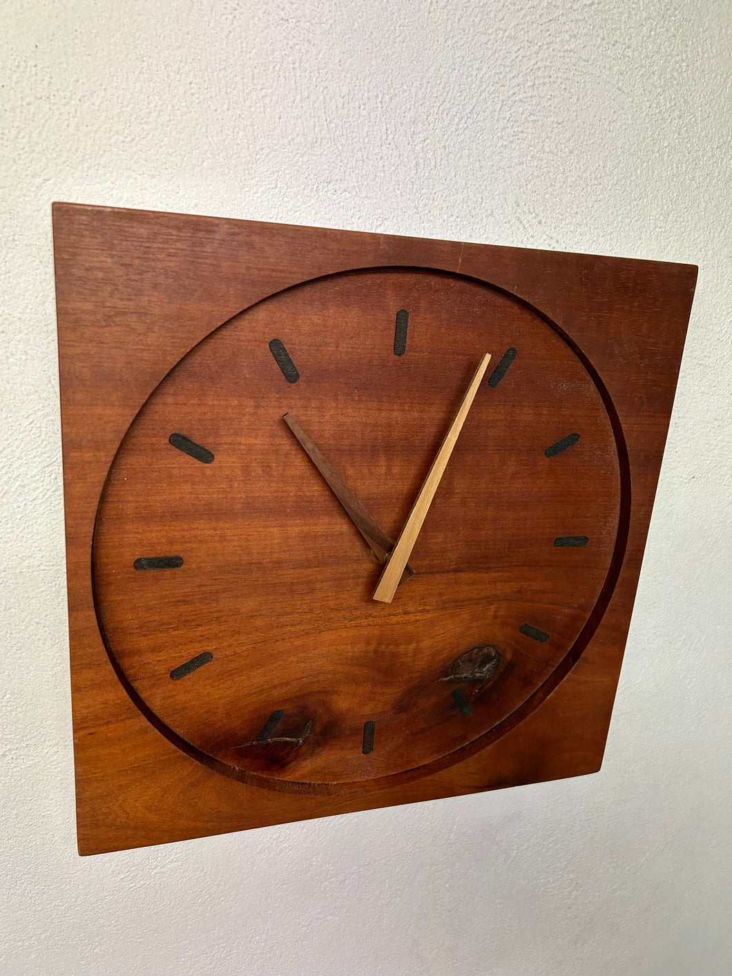 Horloge Sapelli, modèle Sphère.