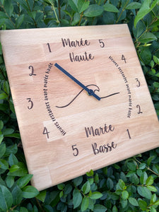 Horloge à marées en bois d’hevea  lamellé modèle « classics »