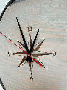 Horloge à marées combinée , modèle " Rose des Vents" mélèze look bois flotté